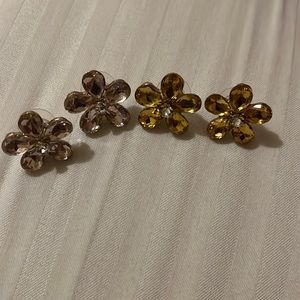 Rhinestone flower croc pins gold and pink